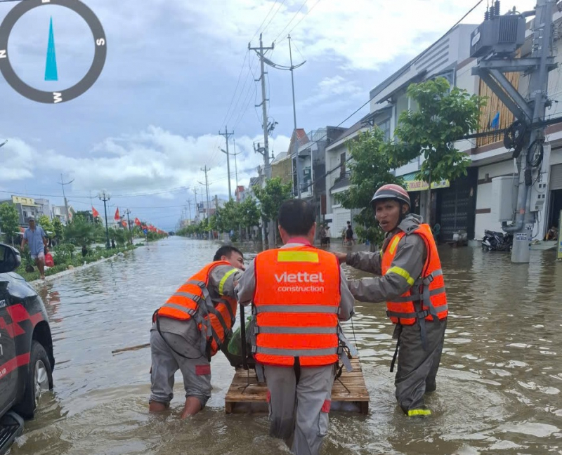 Viettel đồng hành với người dân vùng thiên tai -0