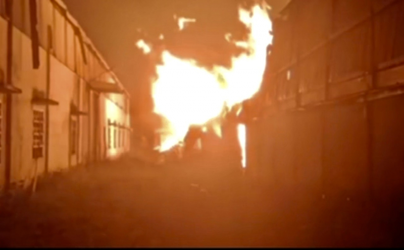 2 vụ cháy nhà xưởng lúc rạng sáng tại TP Hồ Chí Minh -1