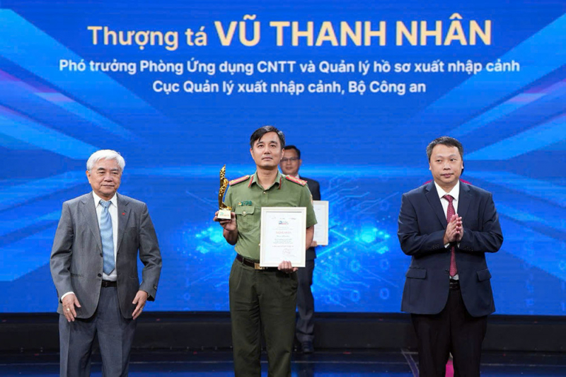 1905419198882525205.jpg -0