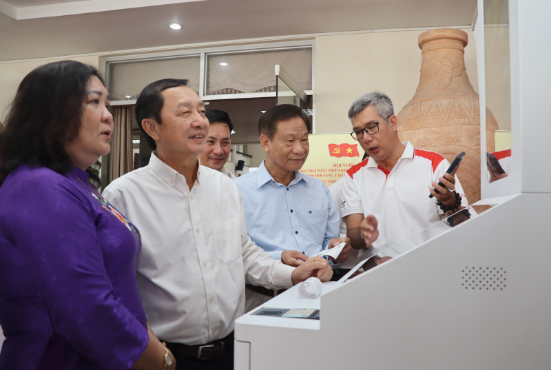 Vĩnh Long chuyển mình mạnh mẽ  từ “quản lý hành chính” sang “chính quyền số, kinh tế số” -1