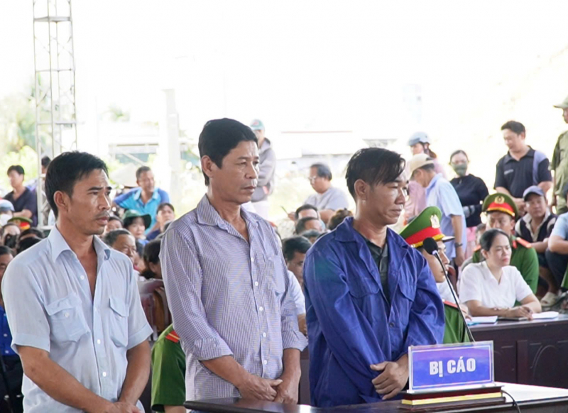 Cà Mau quyết liệt đấu tranh với khai thác thủy sản bất hợp pháp IUU -0