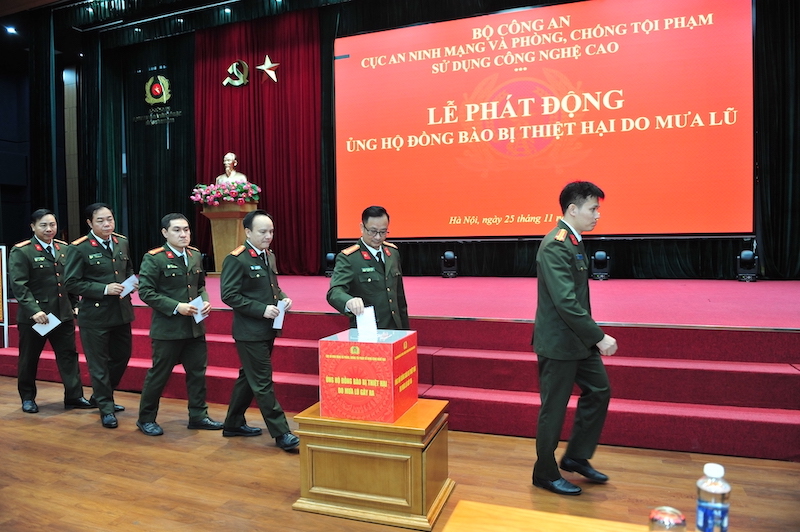 Cục An ninh mạng và phòng, chống tội phạm sử dụng công nghệ cao ủng hộ cho đồng bào bị bão lũ -2