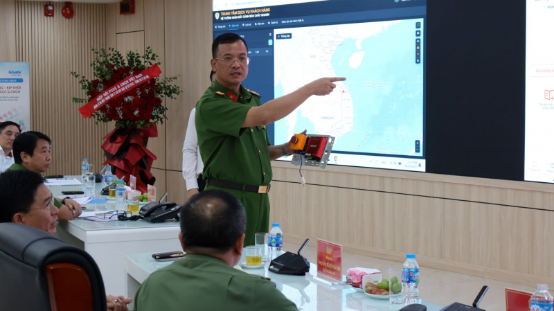 Dập tắt vụ cháy ở công ty từ thiết bị truyền tin báo cháy -0