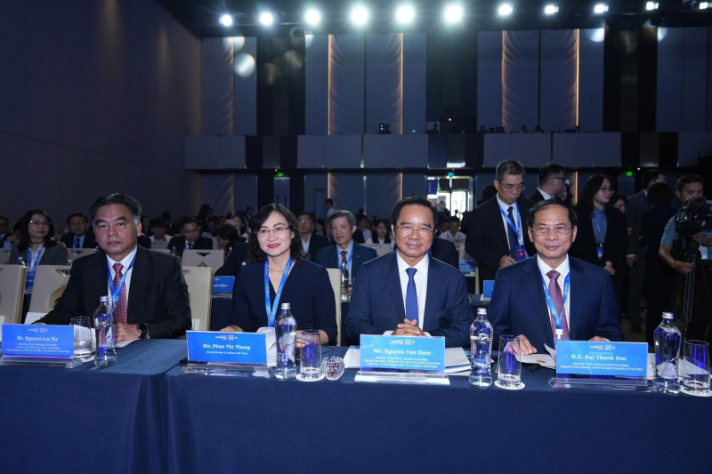 Hơn 500 đại biểu trong nước và quốc tế dự Diễn đàn Kinh tế Mùa thu -0