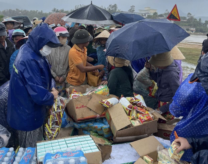 Công an Đồng Nai chuyển gần 200 tấn hàng hỗ trợ đồng bào tại tỉnh Đắk Lắk -0