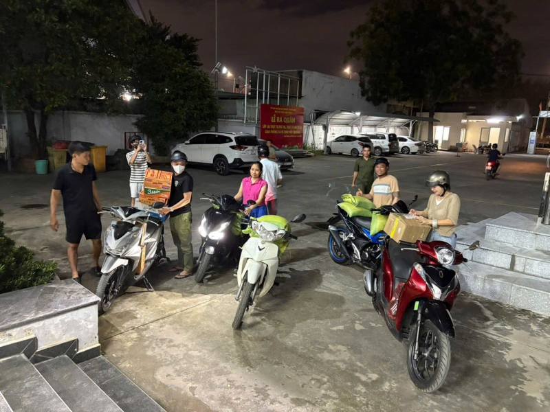 Lực lượng Công an lan tỏa sức mạnh đoàn kết hướng về đồng bào vũng lũ -0