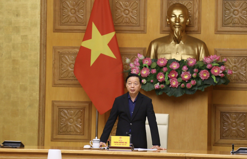 Các lực lượng ứng trực, sẵn sàng giúp đỡ nhân dân ứng phó bão số 15 -0