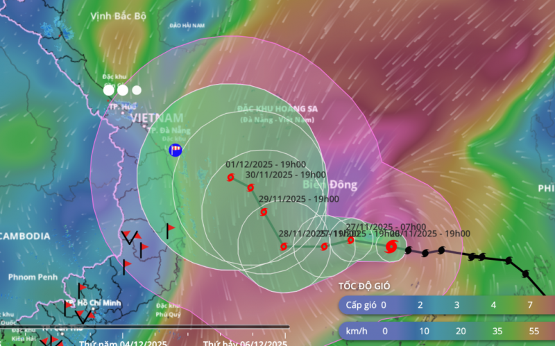 Thủ tướng chỉ đạo chủ động phòng ngừa, ứng phó bão số 15 