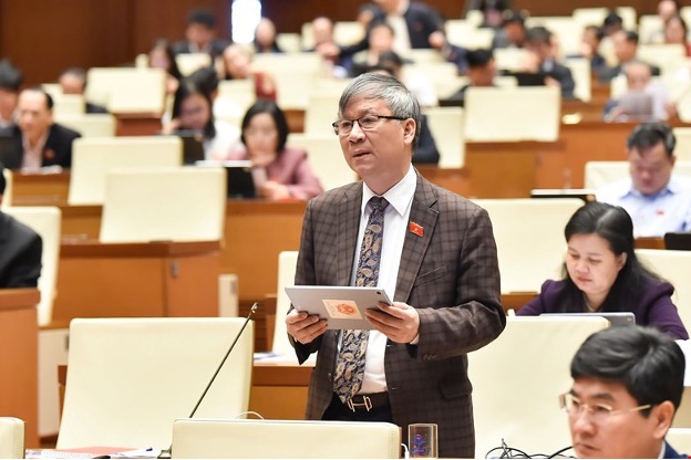 nguyễn anh trí.jpg -0