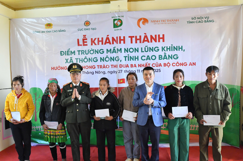 Cục Đào tạo và các nhà tài trợ tặng công trình điểm trường mầm non trị giá 500 triệu đồng tại Cao Bằng -0