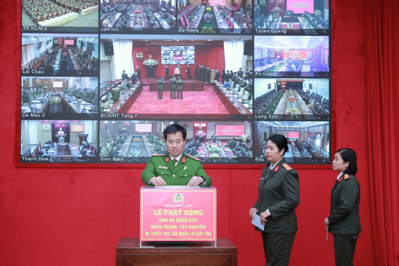 Bộ Công an phát động ủng hộ đồng bào miền Trung, Tây Nguyên bị thiệt hại do bão, mưa lũ gây ra -2