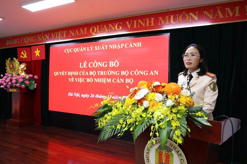 Trao quyết định bổ nhiệm phó Cục trưởng Cục Quản lý xuất nhập cảnh -0