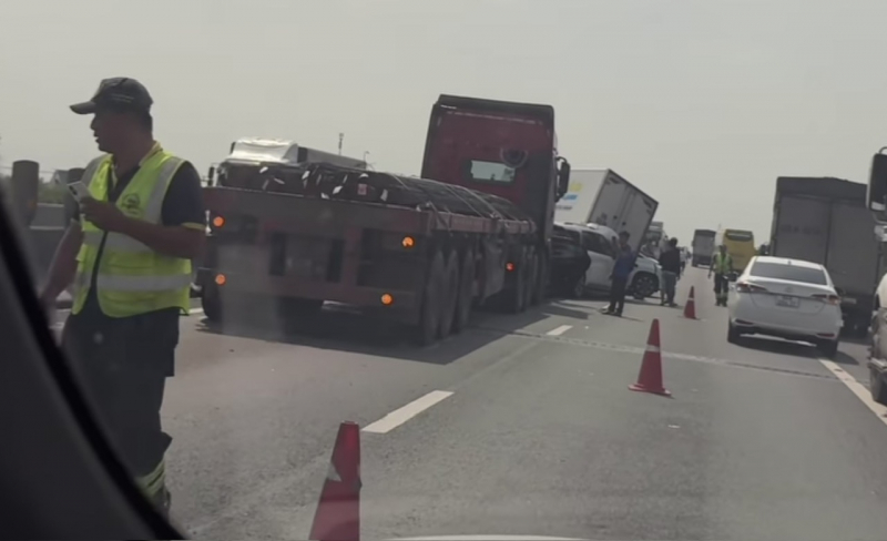 6 phương tiện tông dây chuyền trên cao tốc TP Hồ Chí Minh-Trung Lương -0