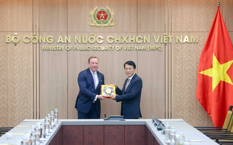 Bảo đảm môi trường đầu tư an toàn, ổn định cho cộng đồng doanh nghiệp châu Âu -1