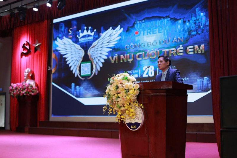 Phát động Chương trình “Vì nụ cười trẻ em” và “Ươm mầm nhân ái 2025” -0