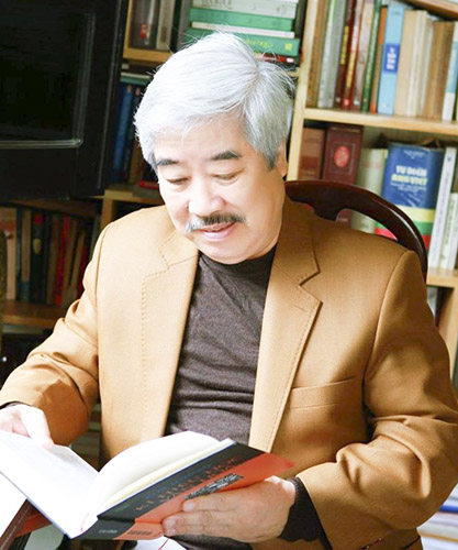 Phê bình - hành vi tư tưởng giữa ba chiều đi -1