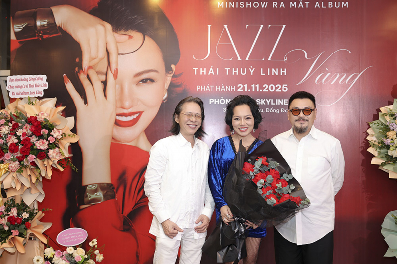 nh%3fc si nguy%3fn quang, quy%3fn thi%3fn ð%3fcvà ca si thái thùy linh.jpg -1