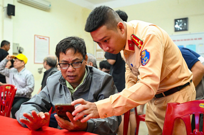 Góp sức số hóa hồ sơ phương tiện giúp người dân tránh rủi ro pháp lý -0