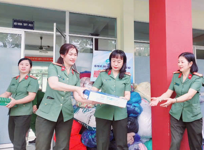 Công an Đồng Tháp chung tay hướng về đồng bào các tỉnh miền Trung sau lũ dữ -0