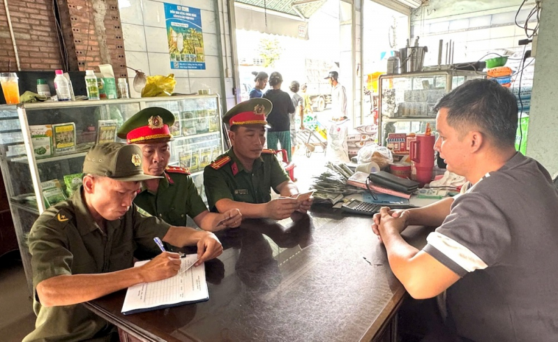 Tây Ninh: Người dân hưởng lợi từ chuyển đổi số phương tiện giao thông -0