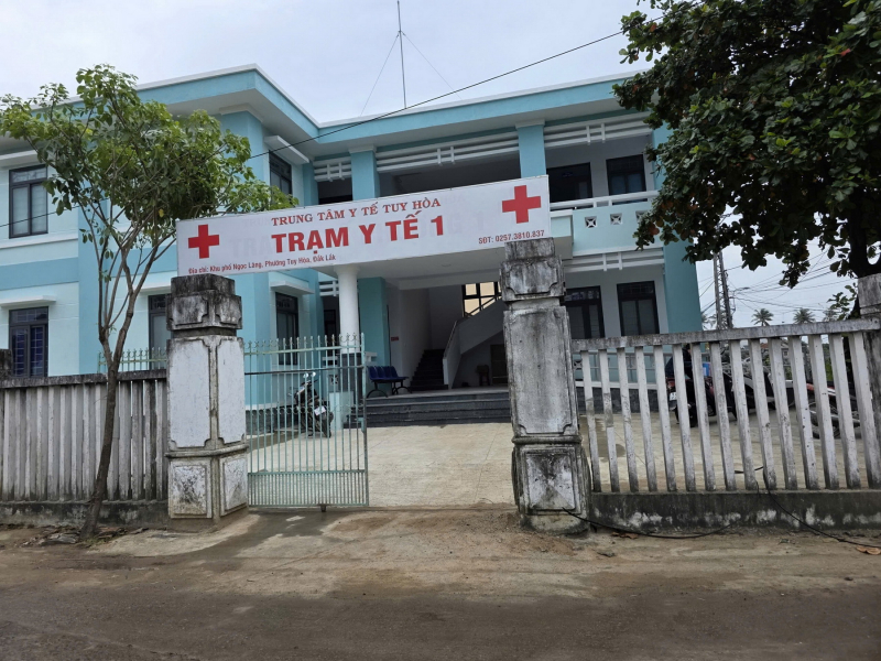 Nhân viên y tế không cho người mẹ và đứa bé sơ sinh vào trạm y tế tránh lũ đã nhận lỗi -0