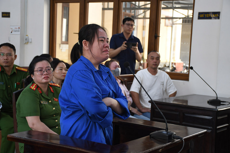 2. nh-ng gi-t nu-c m-t mu-n màng c-a bích.jpg -0