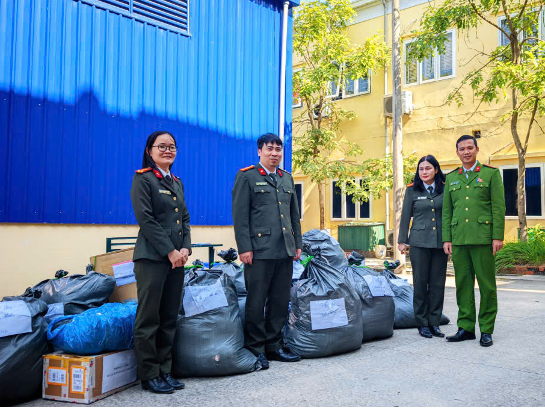 Học viện CSND và các đơn vị đồng hành ủng hộ 247 tấn gạo và hàng hóa cho người dân Đắk Lắk -0