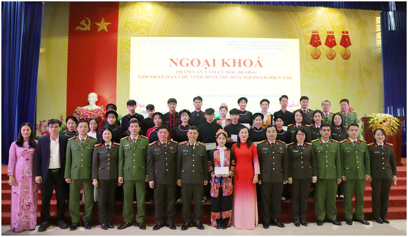 Tọa đàm khoa học Tham vấn tâm lý học đường góp phần hạn chế tình hình trẻ hóa tội phạm -0