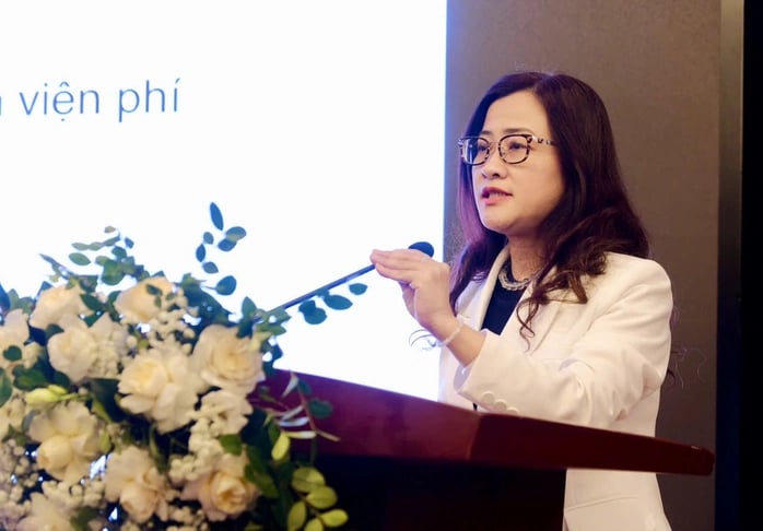 Xây dựng lộ trình tiến tới miễn viện phí, đề xuất tăng mức đóng BHYT -0