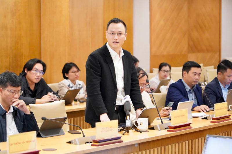 Thứ trưởng Bộ Khoa học và Công nghệ Bùi Hoàng Phương lưu ý về Bản đồ cứu hộ tự phát -0