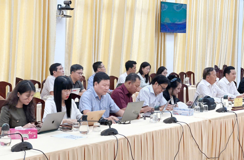 کنفرانس مطبوعاتی در مورد جشنواره رودخانه کان تو 2025 -0