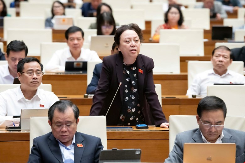 Cần chính sách đột phá hơn về tiền lương, phụ cấp để giữ chân y bác sĩ có chuyên môn -0