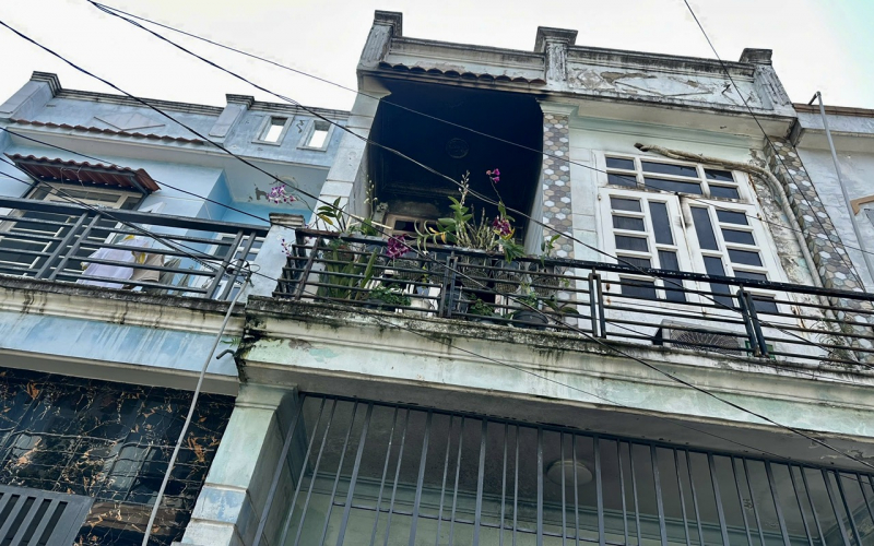 異常な住宅火災、死傷者4人 -0