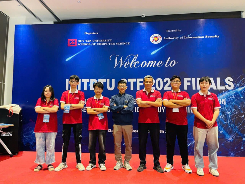 Phenikaa University's excellent female student and her passion for protecting network security for the community -0