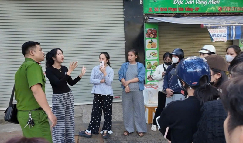 Vợ chồng bán trái cây ẵm tiền tỷ của người chơi họ biến mất khỏi địa phương -0