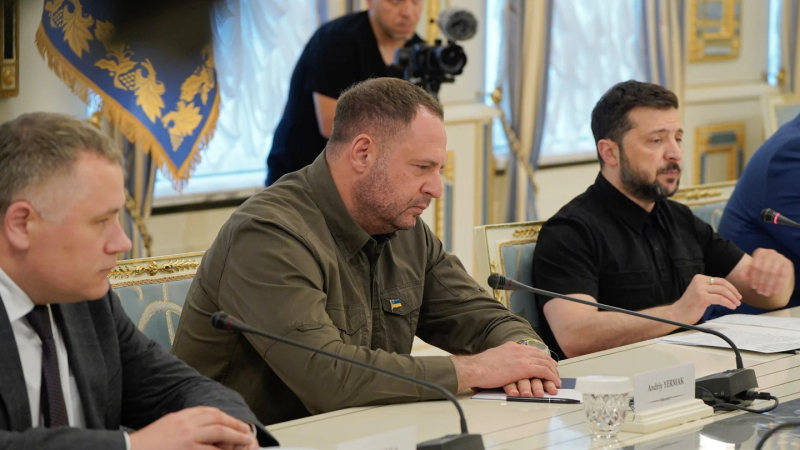 andriy yermak - ukraine - anh 1.jpg -0