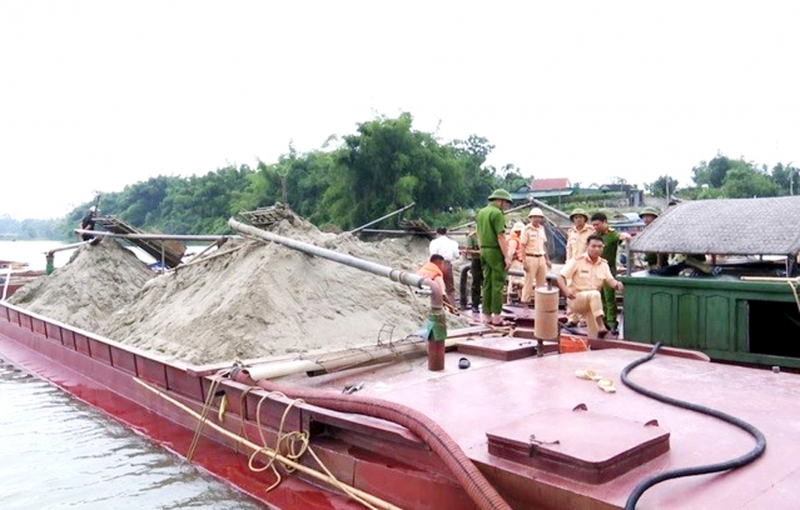 Quyết liệt đấu tranh với tội phạm trên sông nước -0
