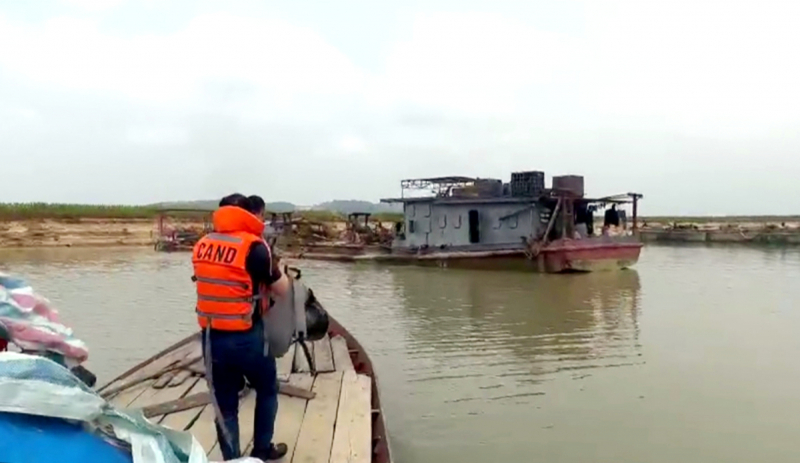 Quyết liệt đấu tranh với tội phạm trên sông nước -0