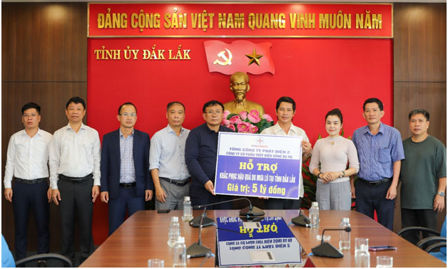 Tổng Công ty Phát điện 2 trao 8 tỷ đồng hỗ trợ tỉnh Đắk Lắk và Gia Lai khắc phục hậu quả thiên tai -0