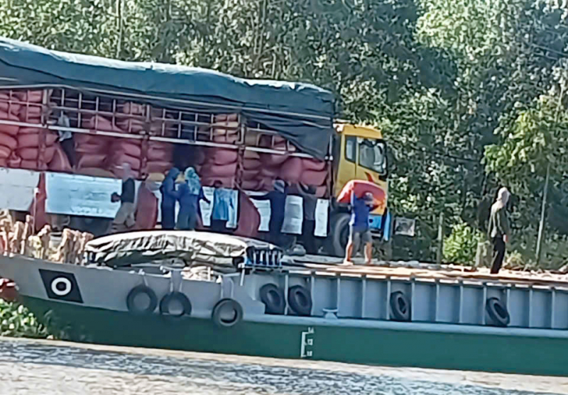 Tự ý lập bến bãi không phép, bị lập biên bản xử lý 3 lần vẫn không chấp hành -0