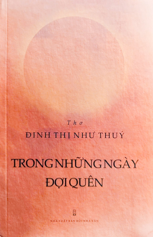 bìa t%3fp tho nh%3fng ngày d%3fi quên.jpg -0