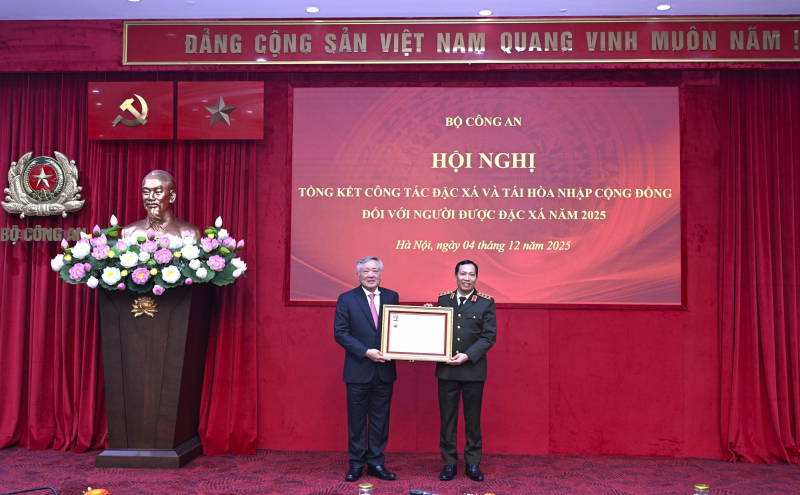 Công tác đặc xá được thực hiện công bằng, công khai, minh bạch, chặt chẽ, đúng đối tượng -0