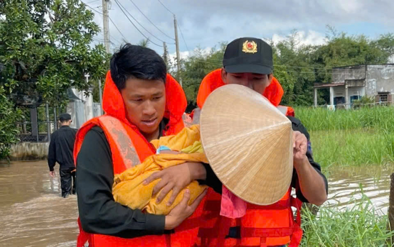 Mưa lớn kéo dài làm hàng nghìn căn nhà ở Lâm Đồng bị ngập -0