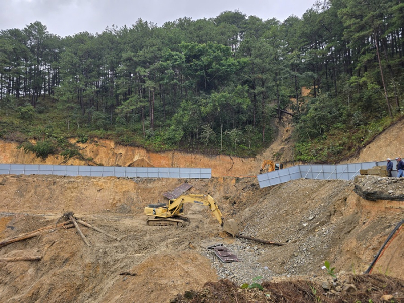 Prenn Pass ໃນ Da Lat ມີດິນເຈື່ອນອີກ, ປິດການສັນຈອນຊົ່ວຄາວ -0