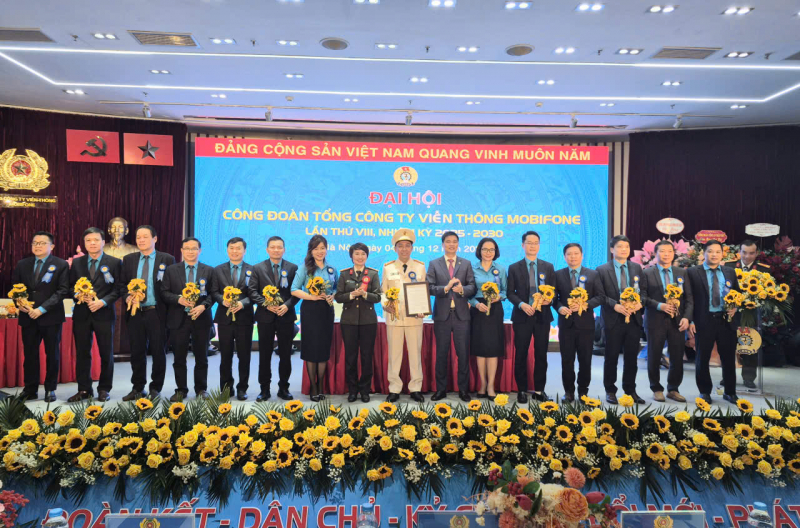 Đại hội Công đoàn Tổng Công ty viễn thông MobiFone -0