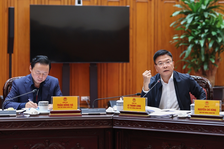 Thủ tướng: Xây dựng giải pháp tổng thể, toàn diện, căn cơ phòng, chống sụt lún, sạt lở, ngập úng, hạn hán, xâm nhập mặn vùng ĐBSCL -0