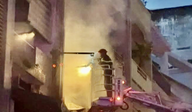 Vụ cháy quán bún ốc khiến 4 người tử vong: Tòa nhà làm quán ăn bị bít bùng, không lối thoát hiểm -1