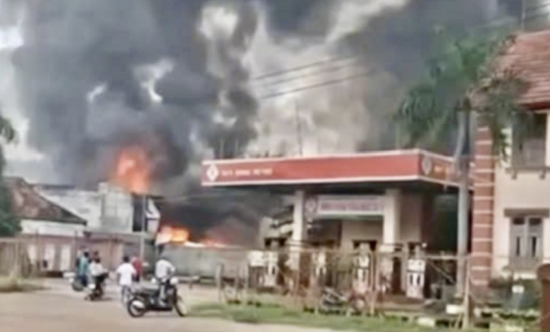 Ngăn kịp thời đám cháy lớn đe dọa cửa hàng xăng dầu -0