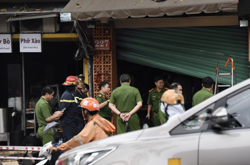 Bên trong hiện trường vụ cháy quán ốc khiến 4 người tử vong -0