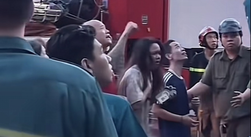 Bên trong hiện trường vụ cháy quán ốc khiến 4 người tử vong -0